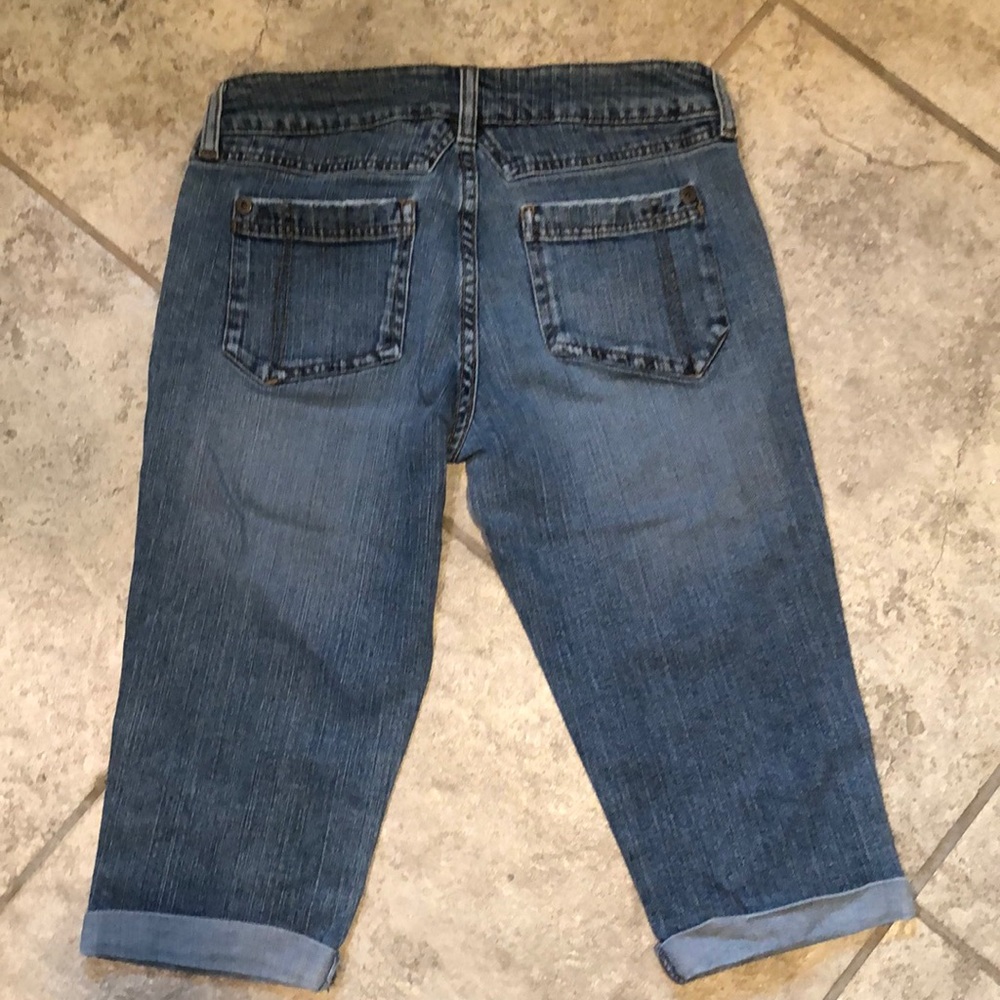 Jean Capris - Picture 2 of 5